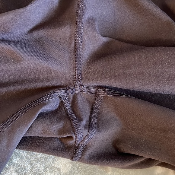 Fabletics 7/8 Powerhold Leggings - Picture 4 of 4